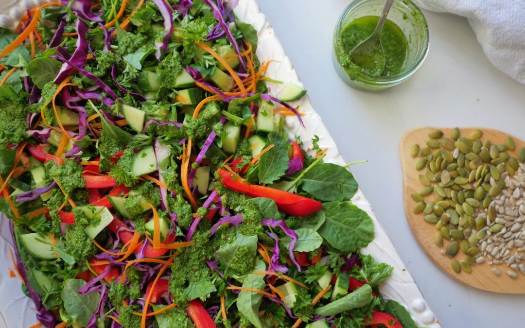 Cleansing Raw Salad With Herb Dressing